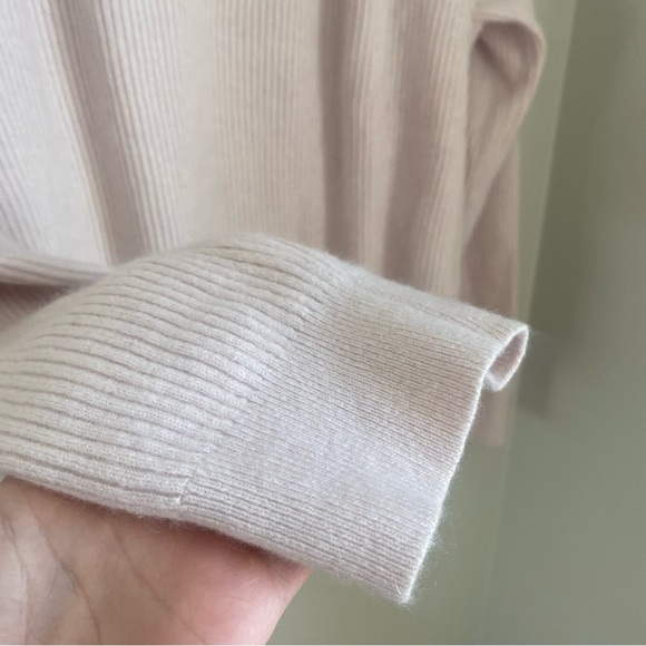 J Brand Mackenzie 100% Cashmere Cold-Shoulder Sweater Size Medium Pink - Picture 5 of 10